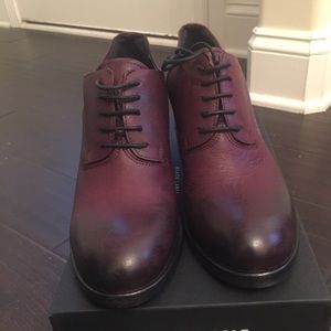 Brand new Kenneth Cole Oxford shoes